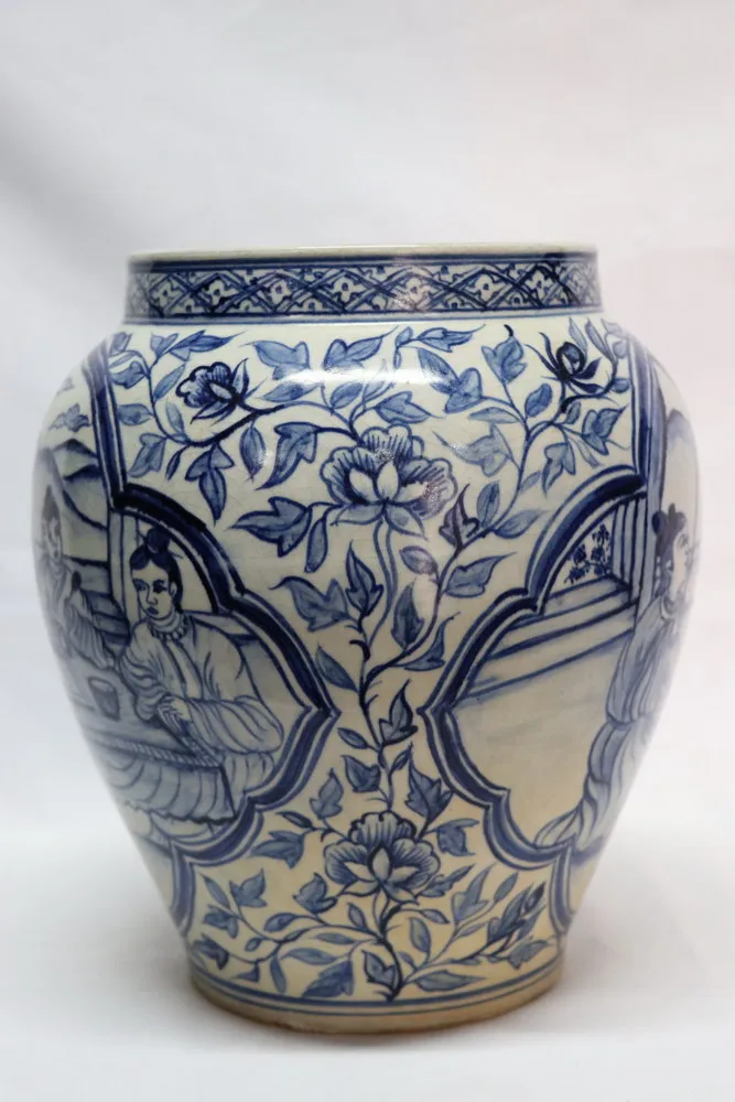Early Ming Chinese Antique Blue and White Porcelain Jar with Characters, view 3