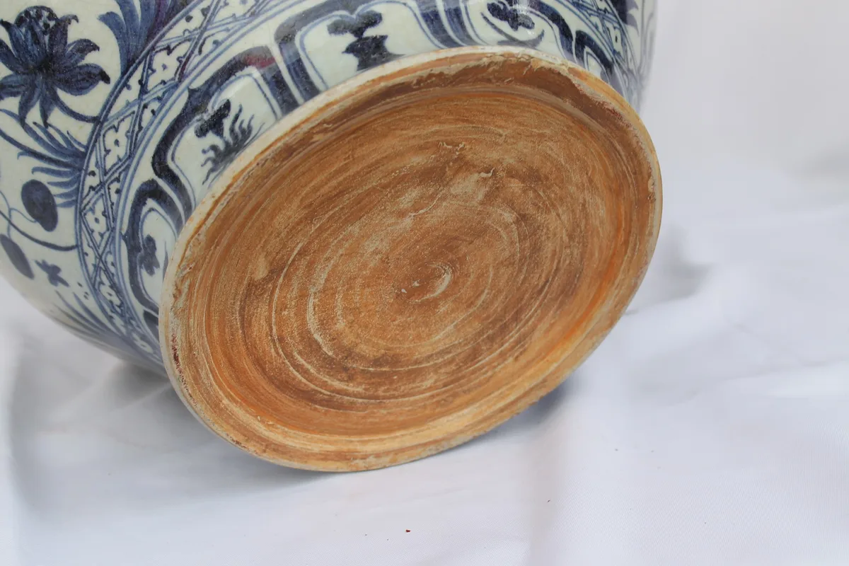 Ming Dynasty Vase Chinese Antiques Blue and White Porcelain, view 2